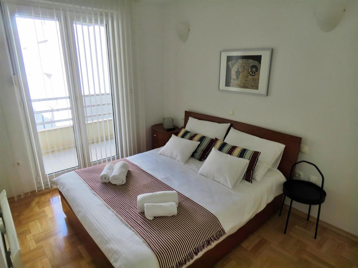 Mitra Zonata Pink Apartment Omis Exterior photo